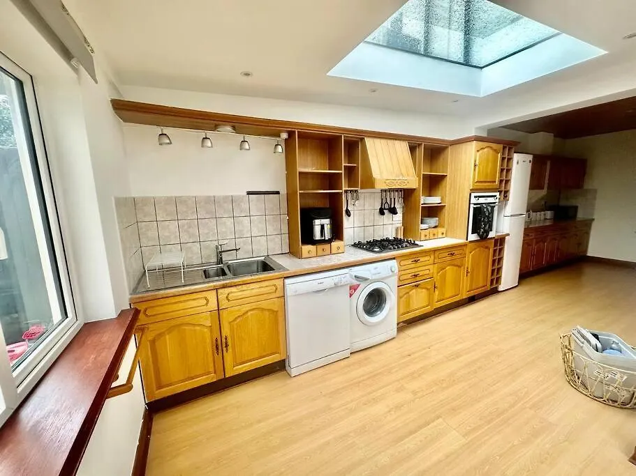 4 Bed House In Daneby Road,Se6 location